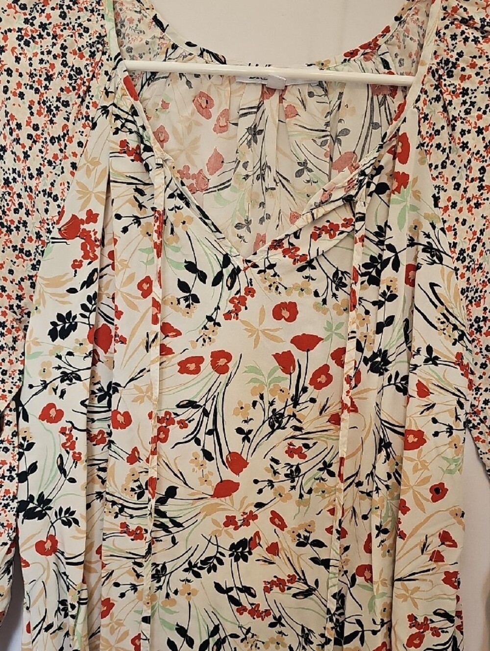 DR2 Floral Mixed Print Peasant Blouse – Women's Medium - Picture 3 of 6